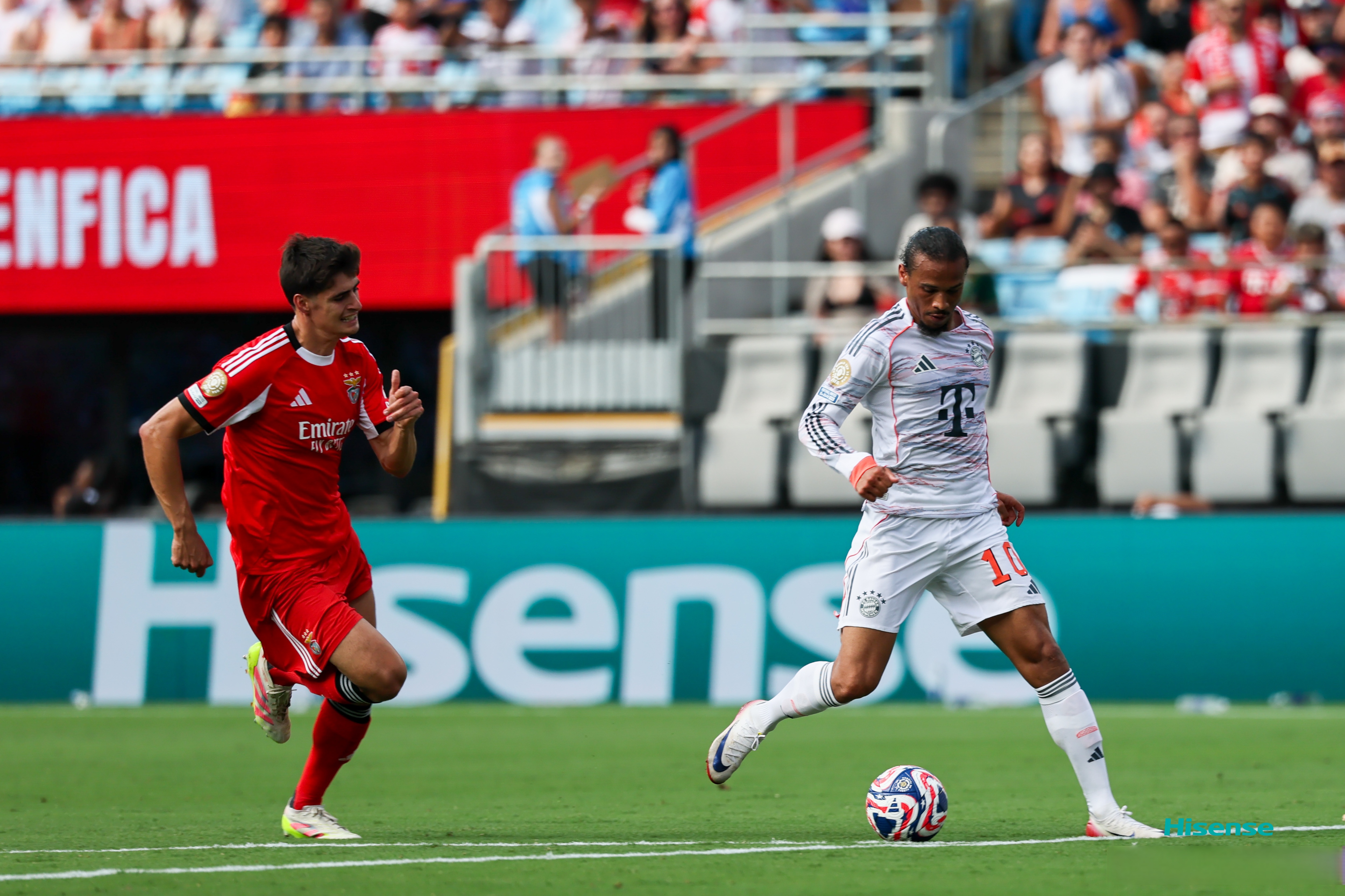 单依纯的一首照片-爱游戏体育