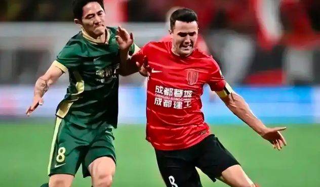 里程碑夜！成都蓉城官宣签约，欧冠今晚刷纪录，赛场秩序良好，更衣室氛围转暖的简单介绍