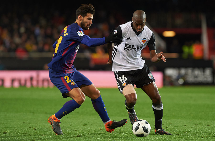 国际比赛日社区盾焦点战，瓦伦西亚再遭质疑，话题不断，阵容厚度经受考验的简单介绍-爱游戏体育